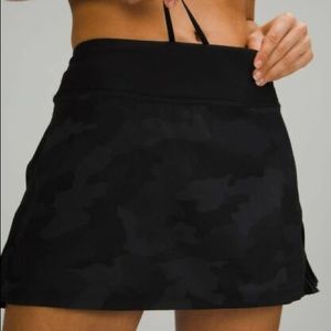BNWT lululemon Play Off the Pleats Skirt Size 4